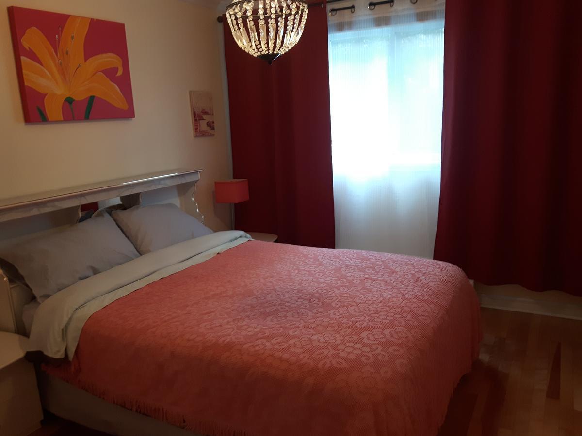 Three Bedroom Holiday Apartment Лонгьой Екстер'єр фото