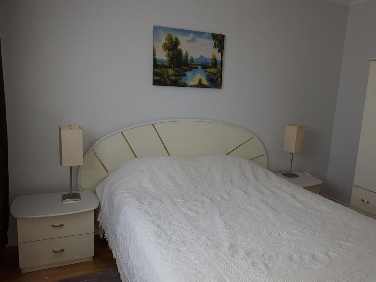 Three Bedroom Holiday Apartment Лонгьой Екстер'єр фото